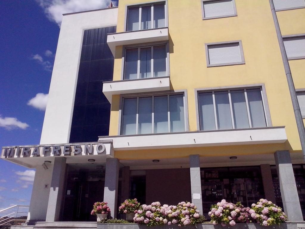 Hotel Mirafresno Миранда до Дуро Екстериор снимка